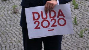 Przed pomnikiem Powstańców Śląskich w Katowicach zaprezentowano Honorowy Komitet Poparcia Andrzeja Dudy