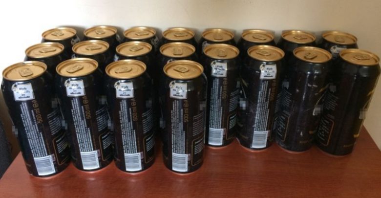 Ukradł 100 puszek piwa. Większość "towaru" wypił w ciągu kilku godzin. Gdy policjanci zapukali do jego drzwi, miał 4 promile (fot.Policja Opolska)