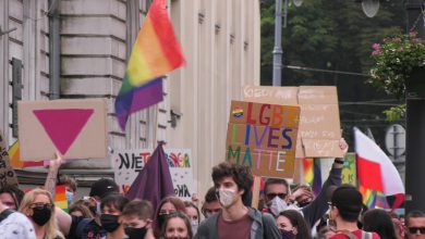 Marsz LGBT kontra Karta Rodziny