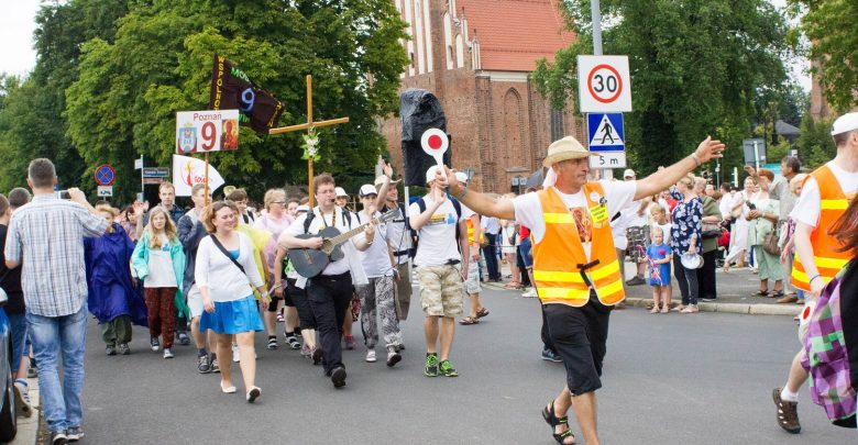 Pielgrzymka w dobie pandemii koronawirusa. Wytyczne GIS (fot.episkopat.pl)
