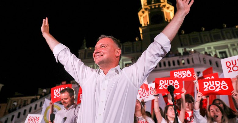100% głosów policzone. Słupek Dudy mniejszy, ale reelekcja niezagrożona (foto.Andrzej Duda facebook)
