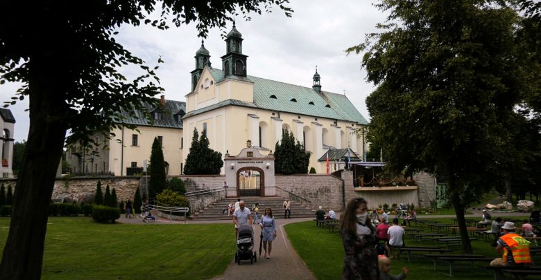 Koniec kwarantanny w klasztorze paulinów Leśniowie. Zakonnicy zapraszają wiernych