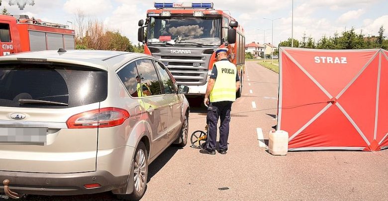 Wyprzedzała przed przejściem dla pieszych. Potrąciła mężczyznę. Ten zmarł na miejscu (fot.Policja Lubelska)