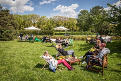"Śniadanie na trawie" wraca do Parku Śląskiego. Wpadajcie do Rosarium w każdą sobotę lipca i sierpnia (fot.Park Śląski)