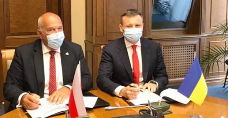 Polska i Ukraina razem przeciwko oszustom podatkowym. Ministrowie finansów obu państw podpisali deklarację (fot.MF)