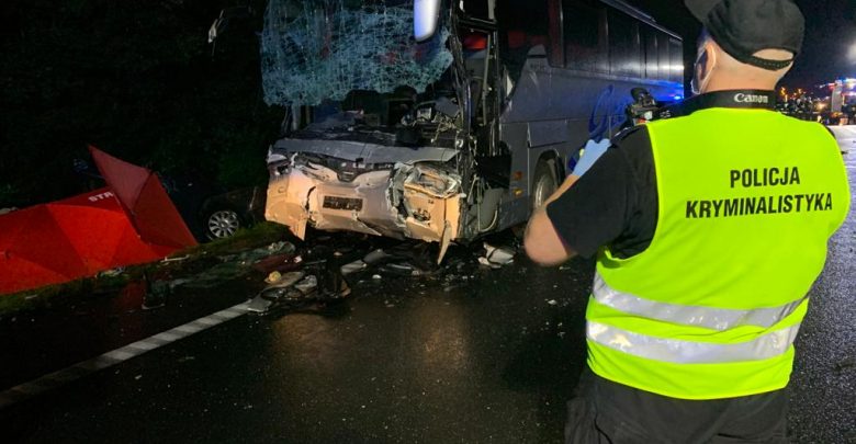 Śmiertelny wypadek pod Gliwicami. 9 osób zginęło w busie na DK 88 w Kleszczowie! (fot.KMP Gliwice)