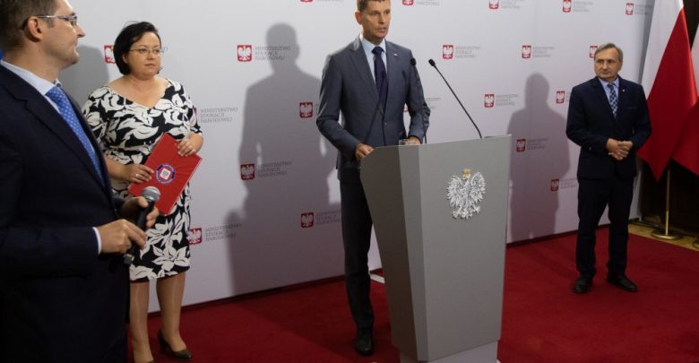 Jak będzie wyglądało kształcenie w szkołach od 1 września? Szczegóły (fot.GIS)