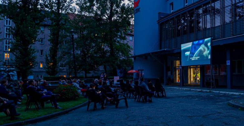 Kino plenerowe w Bytomiu. Na miłośników kina pod gołym niebem czekają jeszcze dwa seanse (fot.UM Bytom)