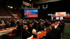 Główna część uroczystości odbyła się w hali widowiskowo-sportowej „Pogoń” w Zabrzu. Przemawiający związkowcy wspomnieli strajkujących górników z pierwszej linii frontu