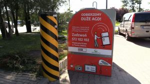 Mieszkańcy kilku miast w woj. śląskim mogą oddawać zużyty sprzęt elektroniczny przed sklepami jednej z sieci dyskontów