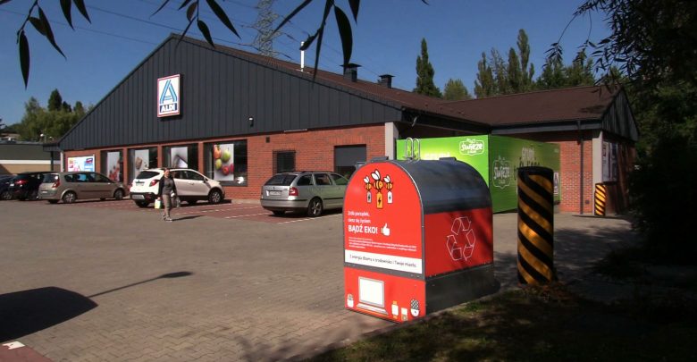 Mieszkańcy kilku miast w woj. śląskim mogą oddawać zużyty sprzęt elektroniczny przed sklepami jednej z sieci dyskontów