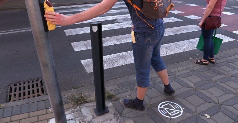 Rybnik stawia w mieście znaki anty-smartfonowe. Mogą uratować życie!