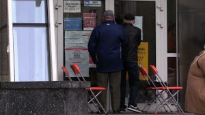 Podobnie jest w Sosnowcu, choć tu z darmowych szczepień mogą skorzystać seniorzy od 60. roku życia już od jutra w czterech placówkach