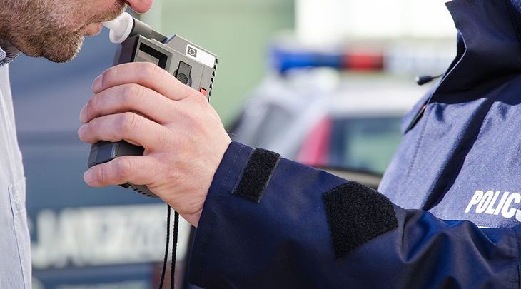 Bytom: Za kółko pakował się pijany kierowca. Świadek wiedział, co robić (fot.policja)
