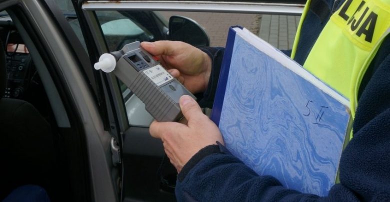 Będzin: kierowca poloneza wydmuchał 4 promile