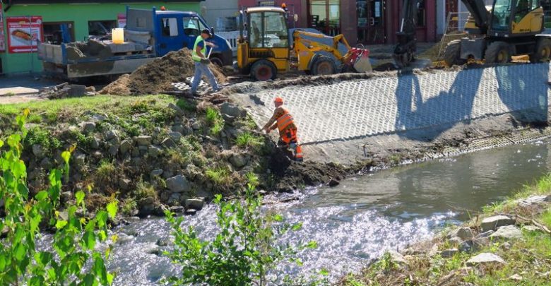 Rybnik: Choć krótki, to bardzo istotny dla poprawy komunikacji. Trwa budowa łącznika na Raciborskiej (fot.UM Rybnik)
