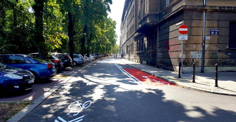 Na rowerze pod prąd. W Gliwicach powstał kolejny kontrapas Kontrapas na ul. Wybrzeże Wojska Polskiego. Fot. T. Królik/UM Gliwice