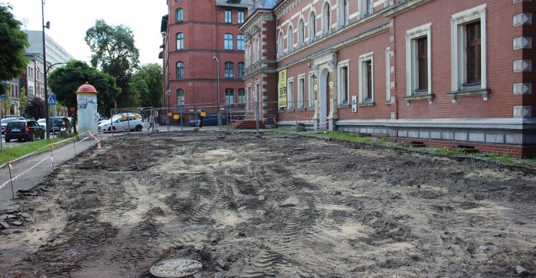 Miejsce zmieni się nie do poznania. Rusza rewitalizacja przestrzeni przed MCK w Rudzie Śląskiej (fot.UM Ruda Śląska)