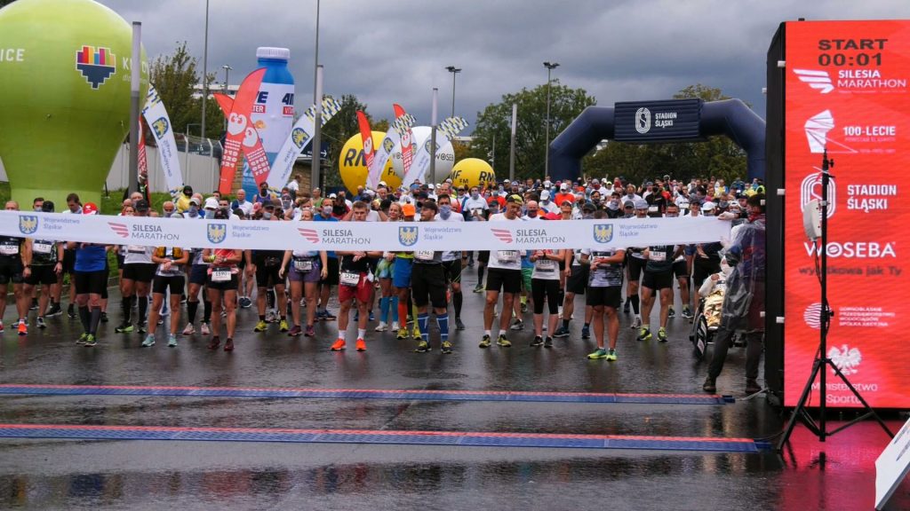 1218 wystartowało w głównym biegu Silesia Marathon 2020 - największej biegowej imprezie w naszym regionie z metą na Stadionie Śląskim