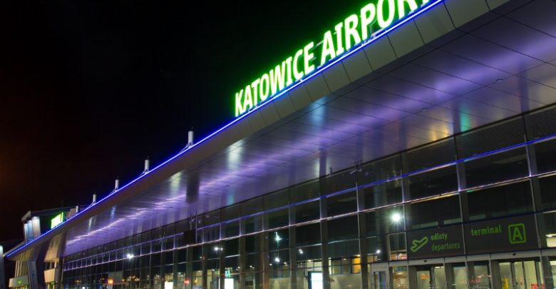 Stacja ładowania "elektryków" na lotnisku w Pyrzowicach/fot.Śląska Straż Graniczna