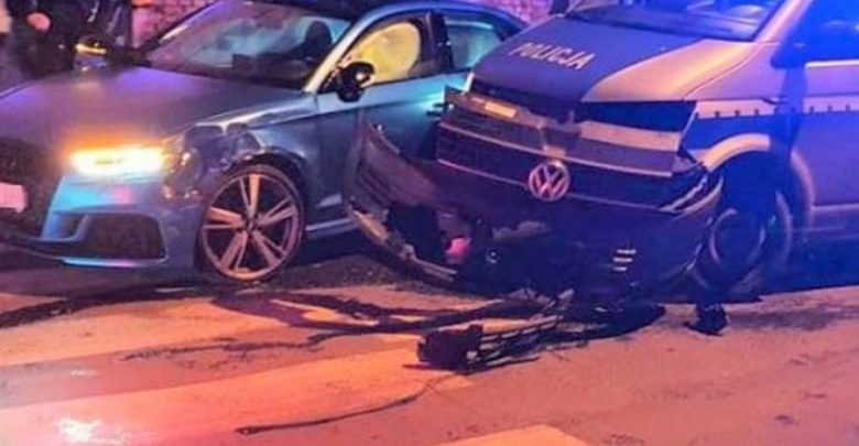 Rozbił swoje auto o radiowóz. Kierowca audi był pod wpływem metamfetaminy (źr. Policja Lubuska)