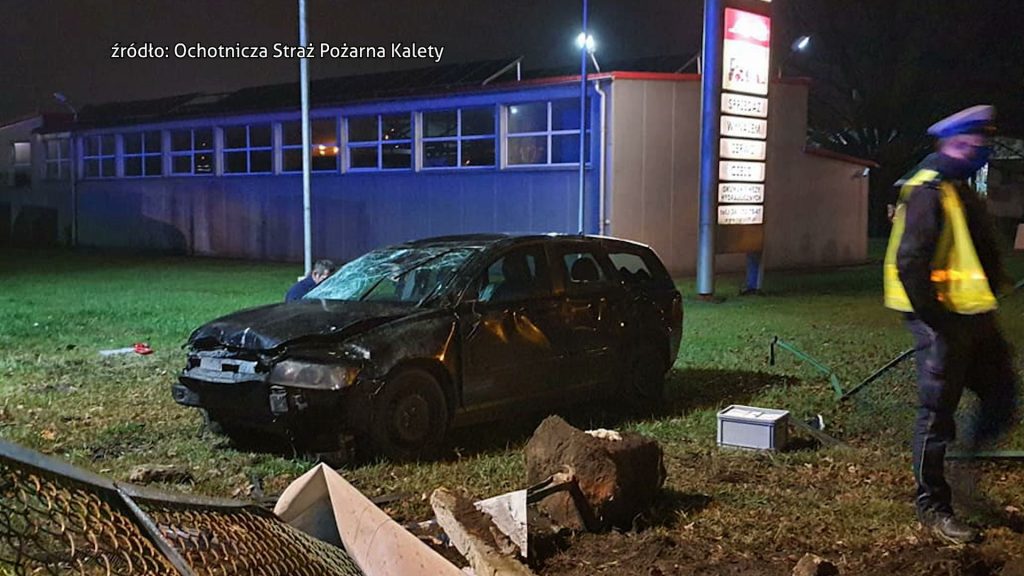 Śląskie: Policja szuka sprawcy! Kierowca Volvo wjechał w ludzi na chodniku!