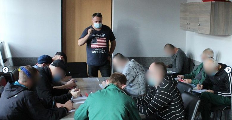 Skazani z aresztu w Mysłowicach uczyli się opieki nad starszymi i niepełnosprawnymi. Fot. Areszt Śledczy Mysłowice