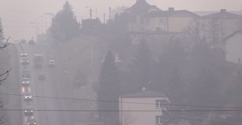 Uciążliwe efekty rozpoczętego niedawno sezonu grzewczego już dają się we znaki. Jakość powietrza na Śląsku i w Zagłębiu jest fatalna