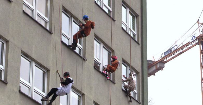 To było jak desant komandosów! A dzieciaki miały radochę! Co wydarzyło się w Szpitalu Klinicznym w Zabrzu?