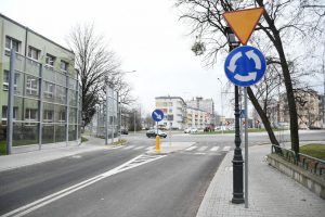 Rondo przy Mechaniku było bardzo oczekiwane przez mieszkańców. Poprawiło ono komfort komunikacyjny w centrum Raciborza (fot.slaskie.pl)