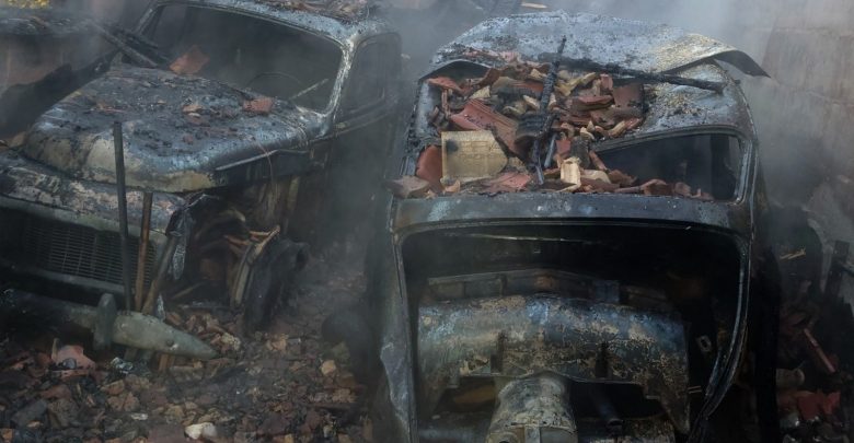 To marzenie niejednego miłośnika klasyków. Piękne, stare Volvo. Dwa egzemplarze coraz rzadszych Volvo PV 544 spłonęły w pożarze w Bielsku-Białej (fot.Waszym Okiem - Radio Bielsko)