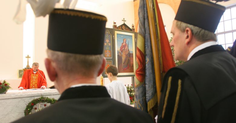 Wierni zostali zwolnieni od obowiązku zachowania wstrzemięźliwości od pokarmów mięsnych. Jest dyspensa na Barbórkę