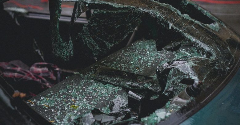 Ruda Śląska: Pijany Ukrainiec zamiast być na kwarantannie, pijany demolował samochody na ulicy! (fot.pexels.com)