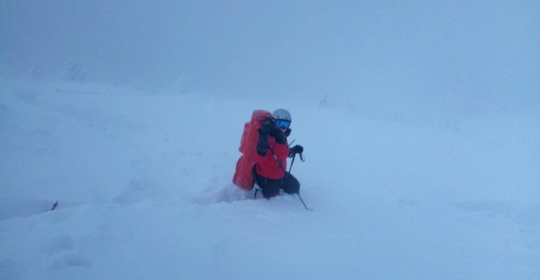 W spodenkach i biustonoszu na Babią Górę. Jej temperatura ciała spadła do 25,9 stopni. Fot. GOPR Beskidy
