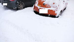 Kto jest odpowiedzialny za osiedlowe drogi? Od dwóch dni większość z nich to zimowy koszmar!
