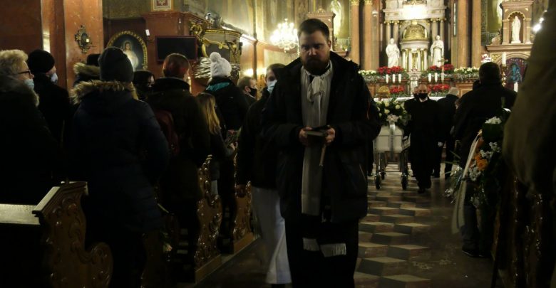 Ta tragedia poruszyła całą Polskę. W Piekarach Śląskich odbył się pogrzeb brutalnie zamordowanej 13-letniej Patrycji.