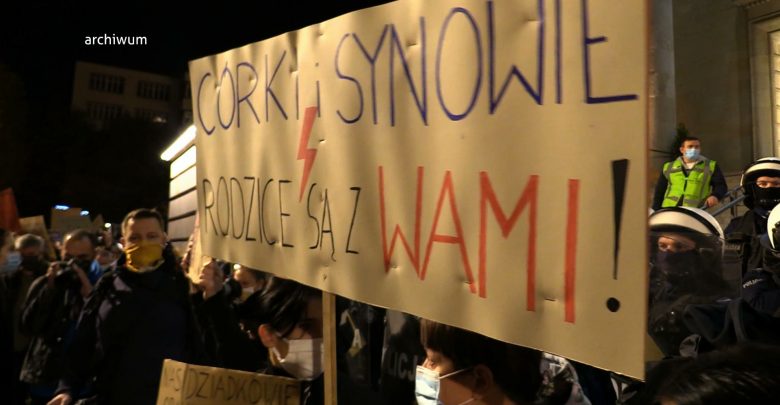 Strajk Kobiet znowu wyszedł na ulice. Protestujących rozwścieczyła publikacja wyroku ws. aborcji