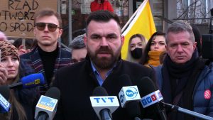 wojciechowski Protest w Rybniku pod komendą policji ws. wydarzeń w Face 2 Face: "To nie policja, to bandyci!!!"