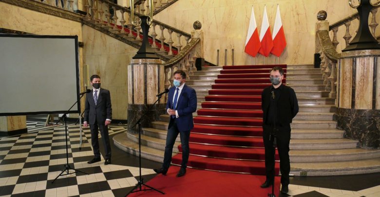 Zespół naukowców z WST w Katowicach bada nową metodę leczenia zwłóknienia płuc po COVID-19