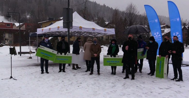 Kasa na ratowanie turystyki. Do przedsiębiorców z Podbeskidzia trafiły dzisiaj pierwsze pieniądze
