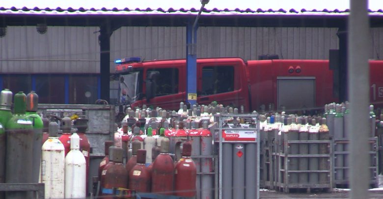 Zniszczona instalacja i jedna osoba w szpitalu, to wstępny bilans strat po wybuchu, do którego doszło w nocy na terenie fabryki Messera w Chorzowie