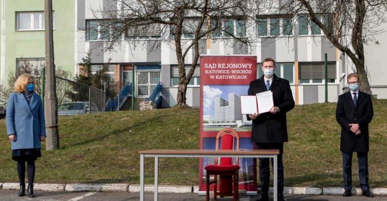 Koniec tułaczki po całym mieście. Sąd Rejonowy Katowice-Wschód będzie miał nową siedzibę (fot.slaskie.pl)