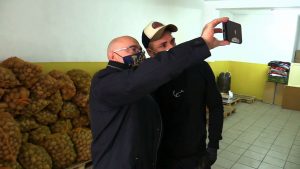 - Kolejny raz pokazał, że ludziom należy dać przykład do przekazania wartości, wartości związanej z pomaganiem. Mamy okres przedświąteczny - mówi Dariusz Wójtowicz, prezydent Mysłowic