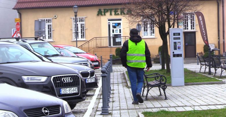 Za darmo się skończyło. Na rynku w Siewierzu parkujemy już odpłatnie