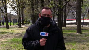 Wiele wskazuje na to, że po 15 maja zostanie również zniesiony nakaz noszenia maseczek ochronnych w przestrzeni publicznej. Pierwsze obostrzenia mają zostać zniesione już 1 maja - mówi reporter Silesia Flesz, Bartosz Bednarczuk