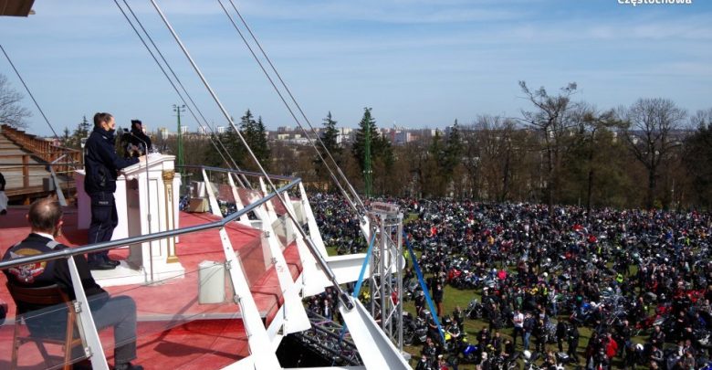 Rozpoczęcie sezonu motocyklowego na Jasnej Górze w dobie pandemii. To sprawa dla prokuratury(fot.KMP Częstochowa)