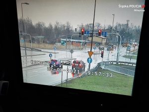 Ten biały bus to nie kurier ani dostawca. Sieje postrach na Śląsku! (fot.policja)