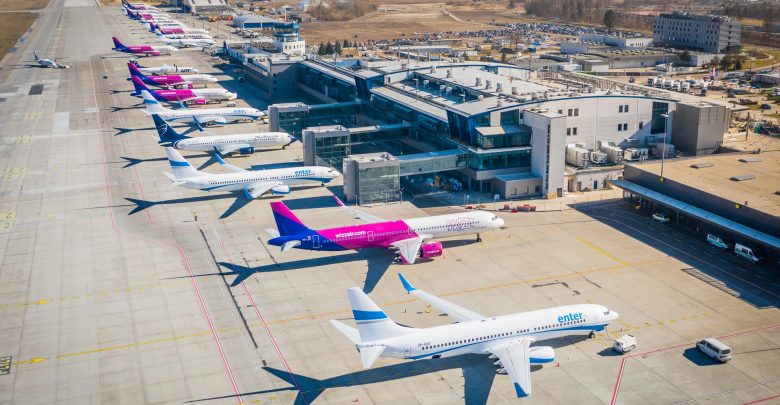 Letni rozkład połączeń już obowiązuje na lotnisku w Pyrzowicach. Przewoźnicy lotniczy oraz biura podróży oferują w Katowice Airport 132 trasy regularne i czarterowe do 103 lotnisk (fot.Piotr Adamczyk)