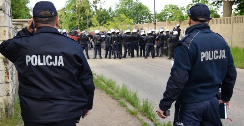 Policja zabezpieczała mecz Gwarka i Ruchu. Obyło się bez kłopotów (fot.policja)