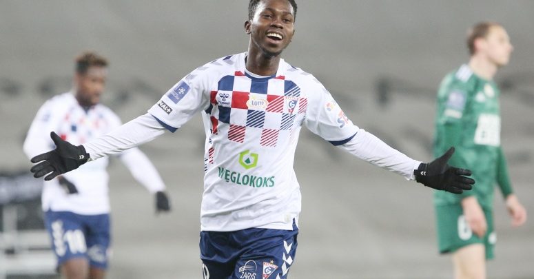 Alasana Manneh zostaje przy Roosevelta. Górnik Zabrze przedłużył umowę z pomocnikiem (fot.Górnik Zabrze)